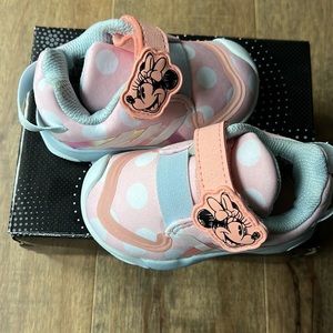NWT Adidas Minnie Mouse sneaker size 4k